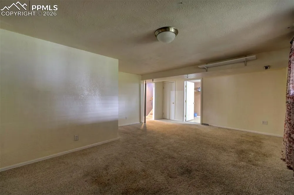 61 Louis Nelson Road Pueblo, CO 81001