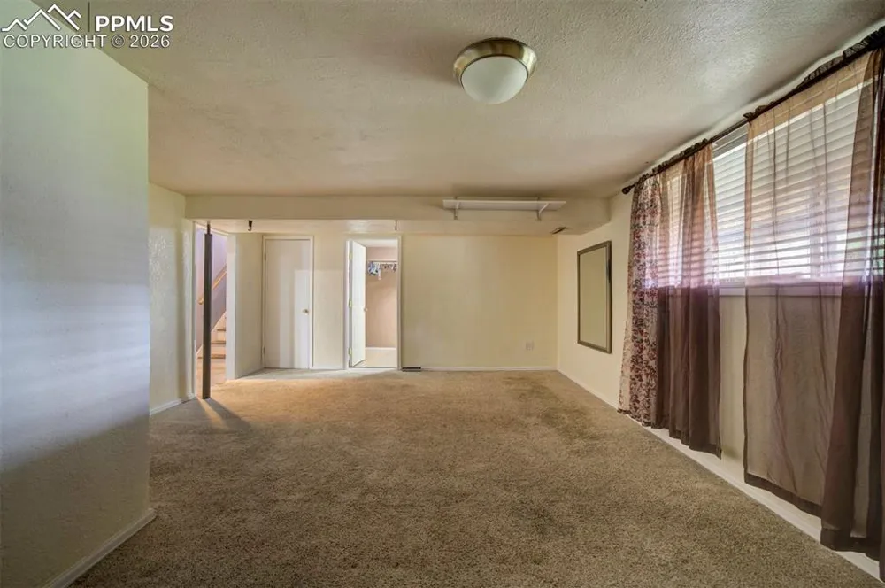 61 Louis Nelson Road Pueblo, CO 81001