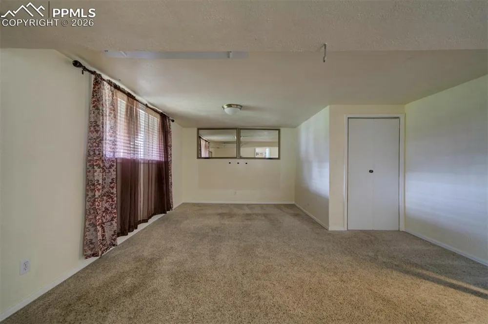 61 Louis Nelson Road Pueblo, CO 81001