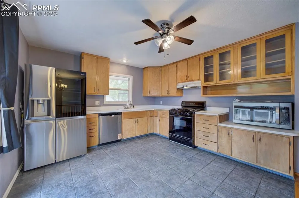 61 Louis Nelson Road Pueblo, CO 81001