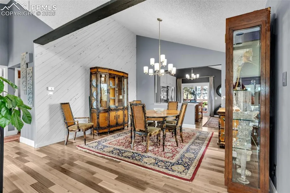 4500 Sentinel Rock Larkspur, CO 80118