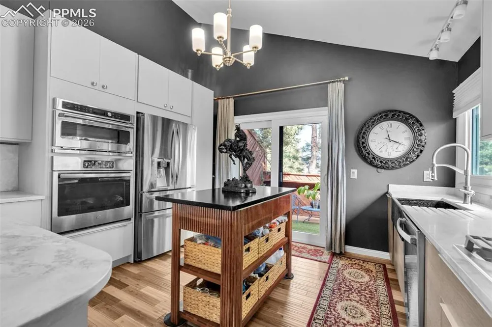 4500 Sentinel Rock Larkspur, CO 80118