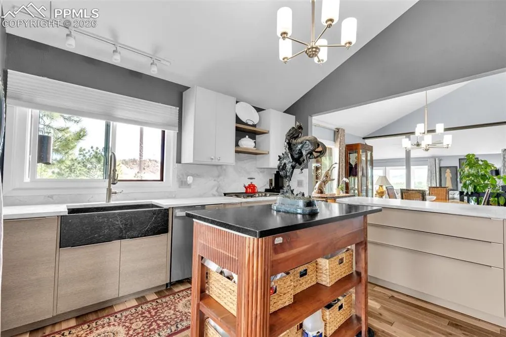 4500 Sentinel Rock Larkspur, CO 80118