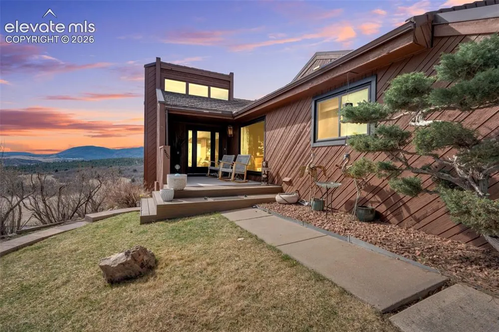 4500 Sentinel Rock Larkspur, CO 80118