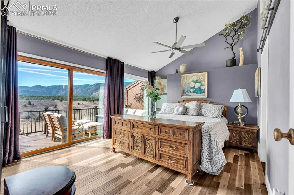 4500 Sentinel Rock Larkspur, CO 80118