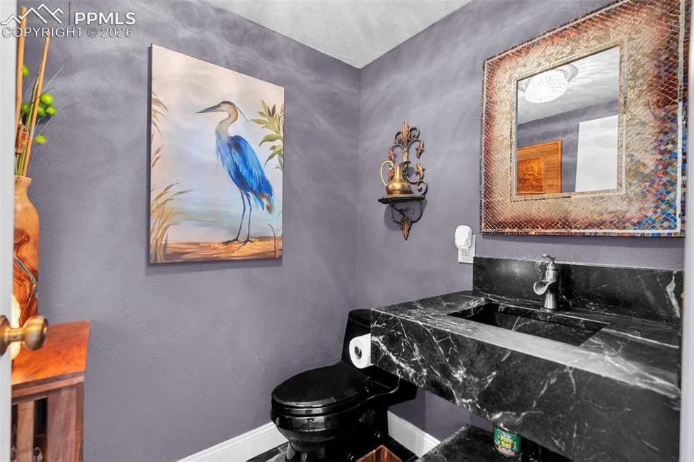 4500 Sentinel Rock Larkspur, CO 80118