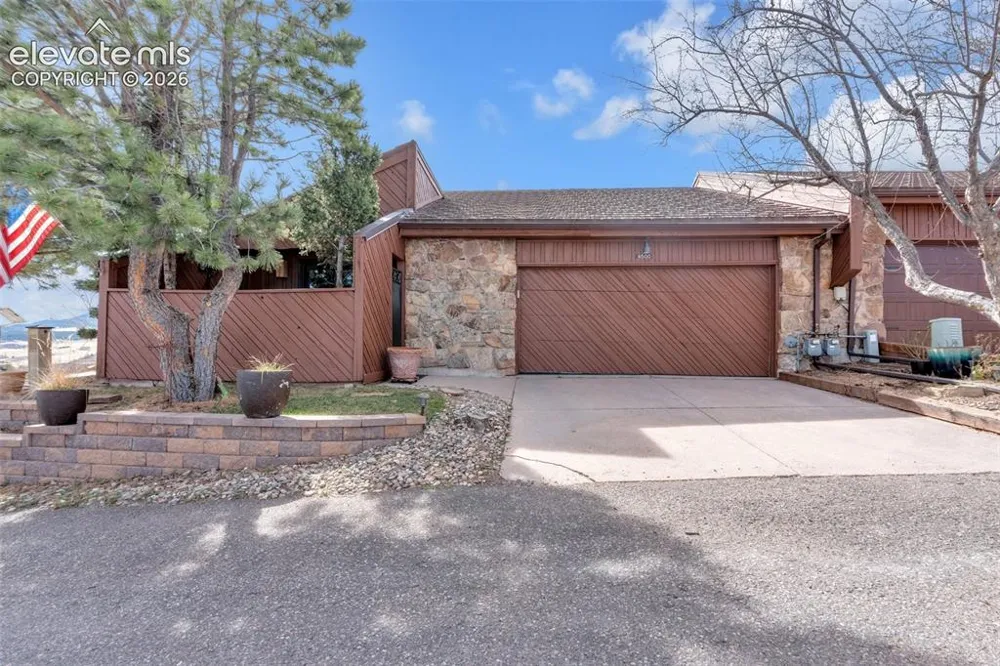 4500 Sentinel Rock Larkspur, CO 80118