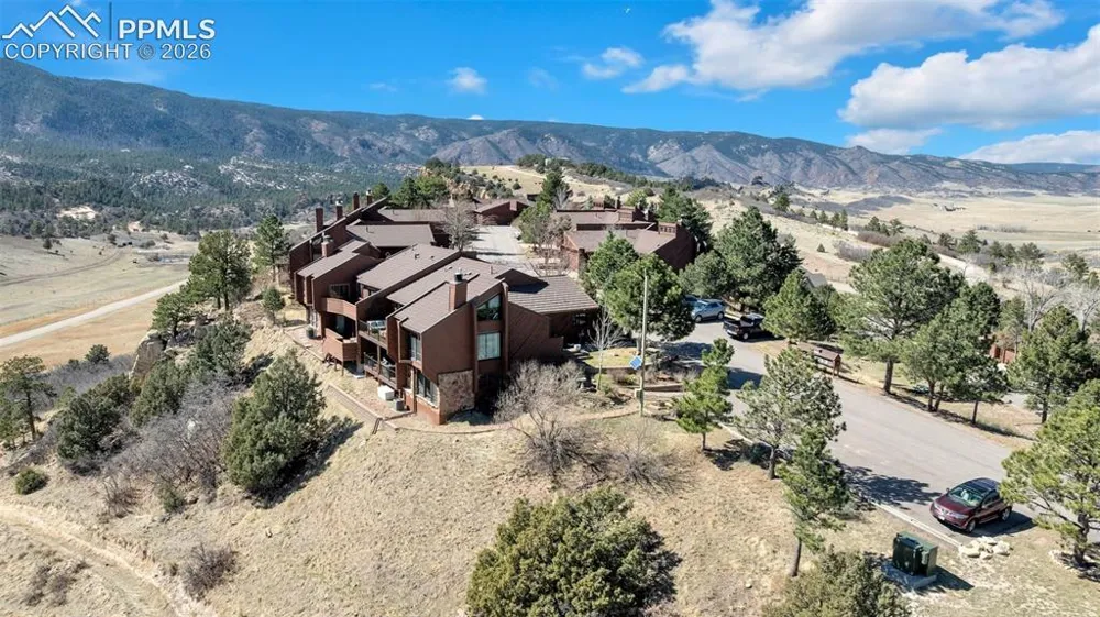 4500 Sentinel Rock Larkspur, CO 80118