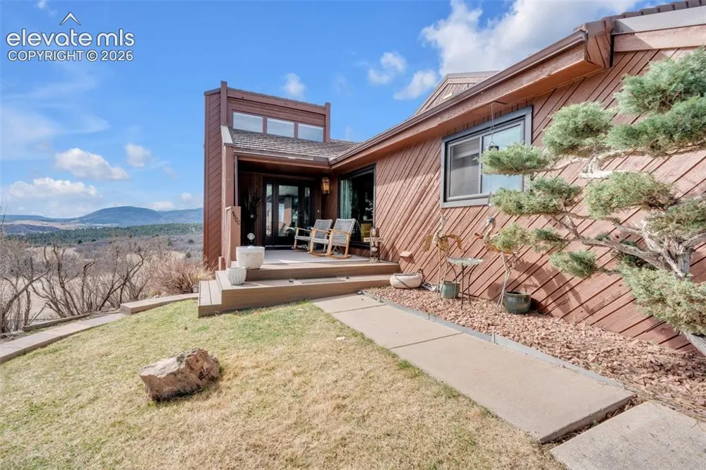 4500 Sentinel Rock Larkspur, CO 80118