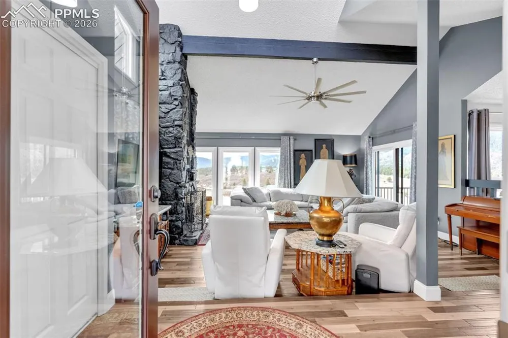 4500 Sentinel Rock Larkspur, CO 80118