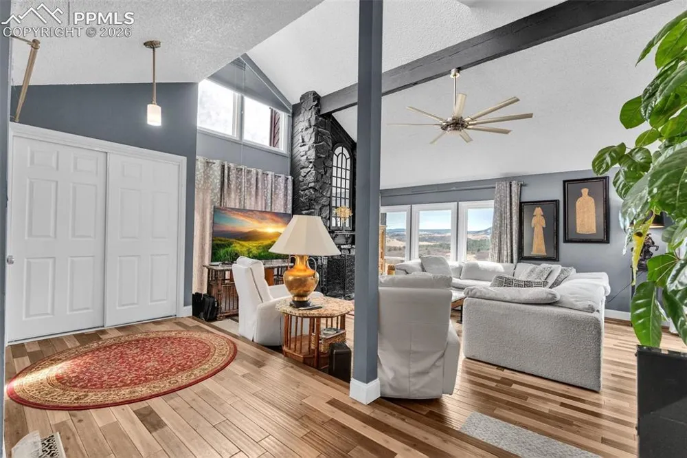 4500 Sentinel Rock Larkspur, CO 80118