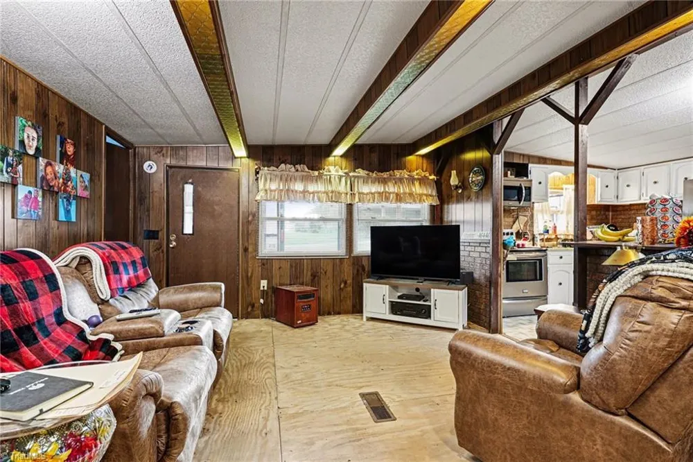 1817 Amostown Road Sandy Ridge, NC 27046