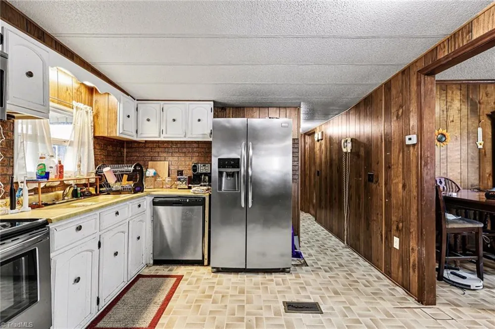 1817 Amostown Road Sandy Ridge, NC 27046