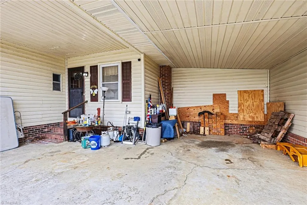 1817 Amostown Road Sandy Ridge, NC 27046