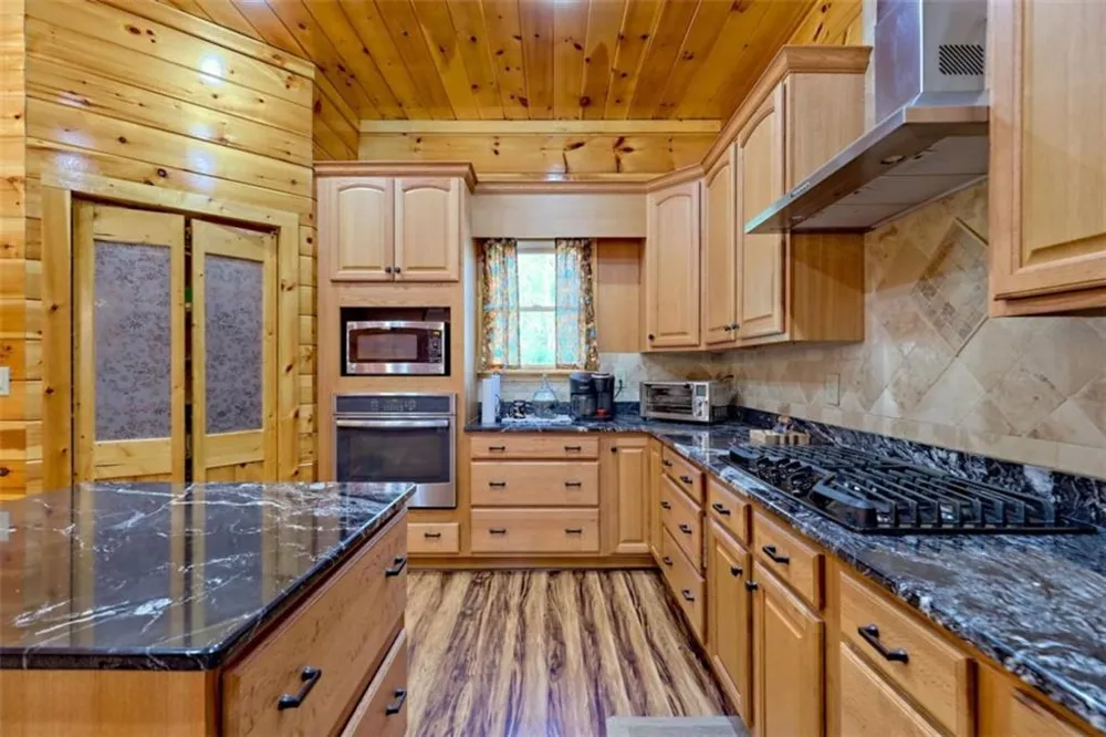 356 Mill Creek Acres Blue Ridge, GA 30513