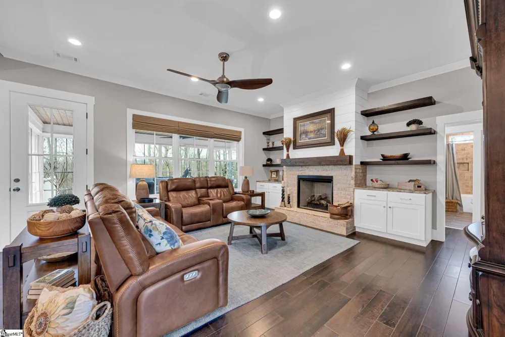 629 Riverstead Drive Marietta, SC 29661