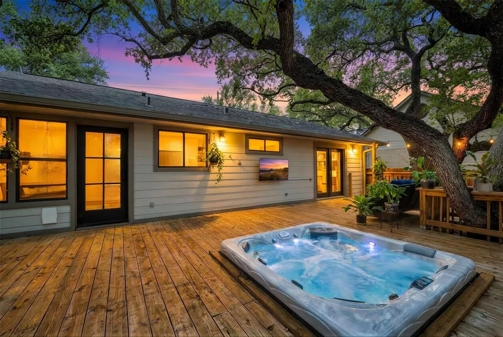 1217 Cr 132b Oak Springs Rd Kingsland, TX 78639