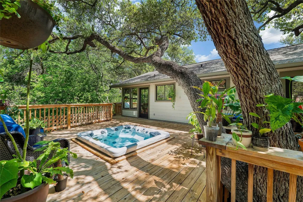 1217 Cr 132b Oak Springs Rd Kingsland, TX 78639