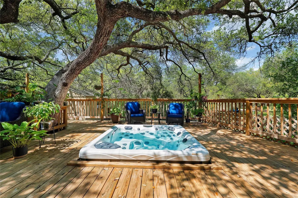 1217 Cr 132b Oak Springs Rd Kingsland, TX 78639