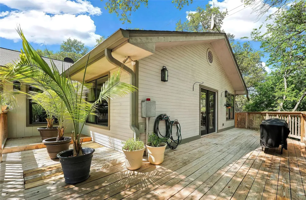 1217 Cr 132b Oak Springs Rd Kingsland, TX 78639