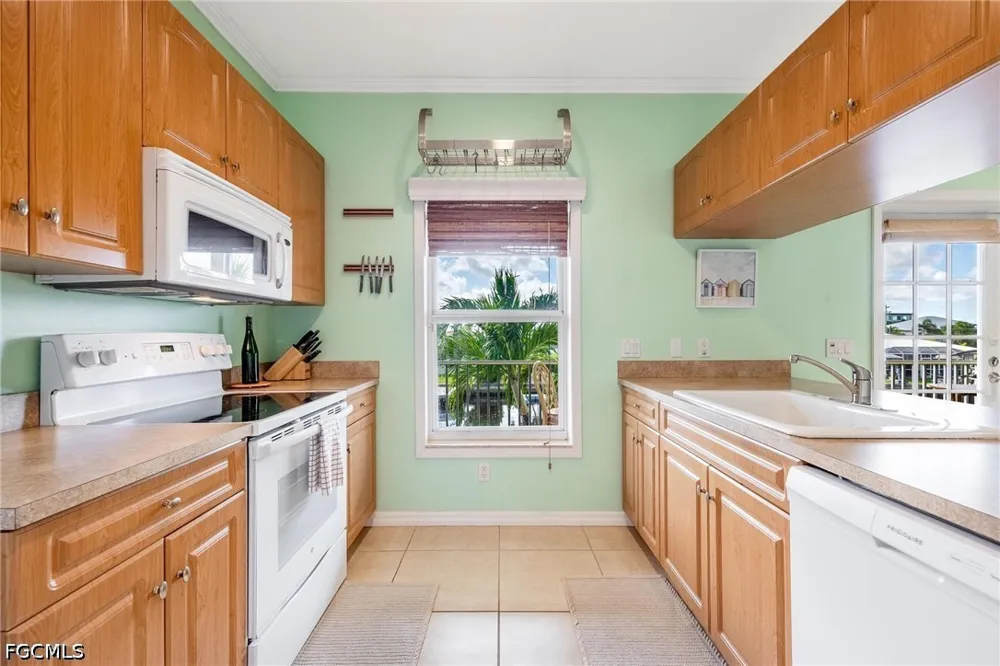 Geary Street Matlacha, FL 33993