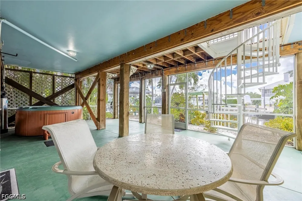 Geary Street Matlacha, FL 33993