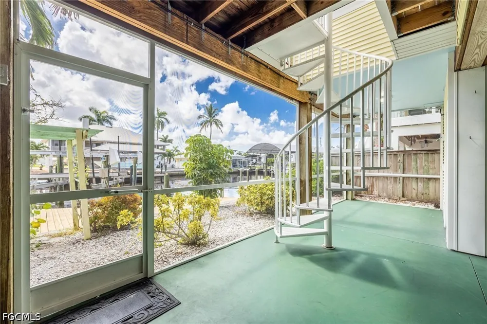 Geary Street Matlacha, FL 33993