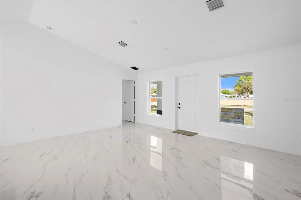 21483 NW 262ND STREET Okeechobee, FL 34972
