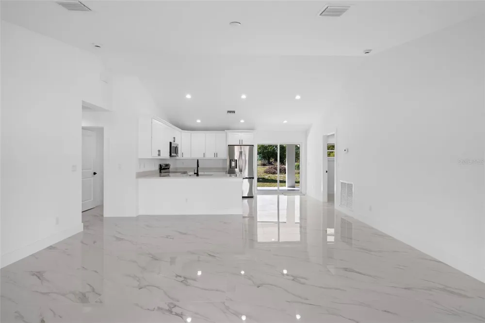 21483 NW 262ND STREET Okeechobee, FL 34972