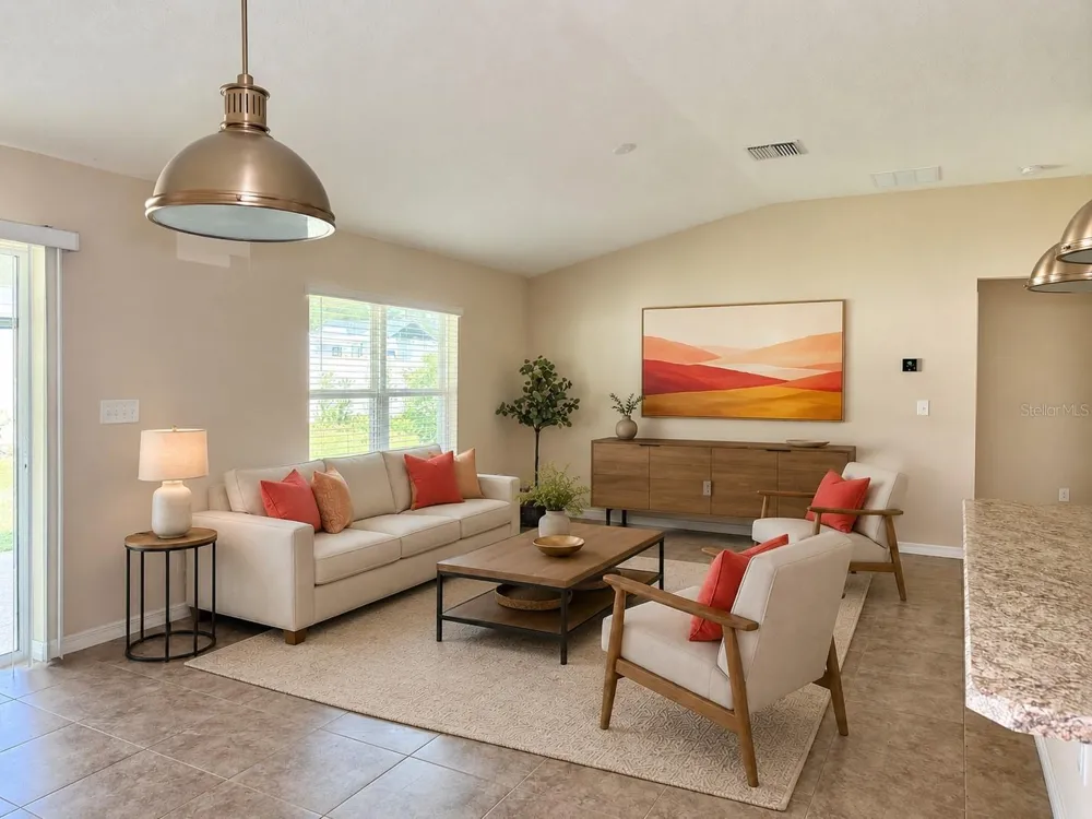 9242 FREEDOM HILL DR Seffner, FL 33584