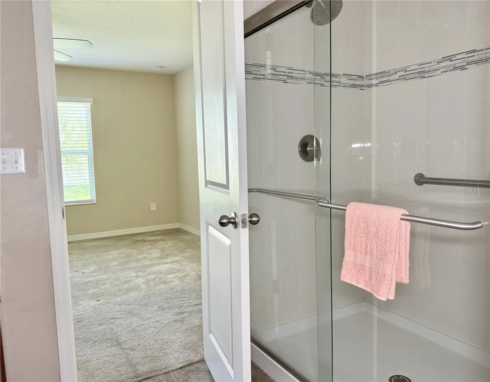 9242 FREEDOM HILL DR Seffner, FL 33584