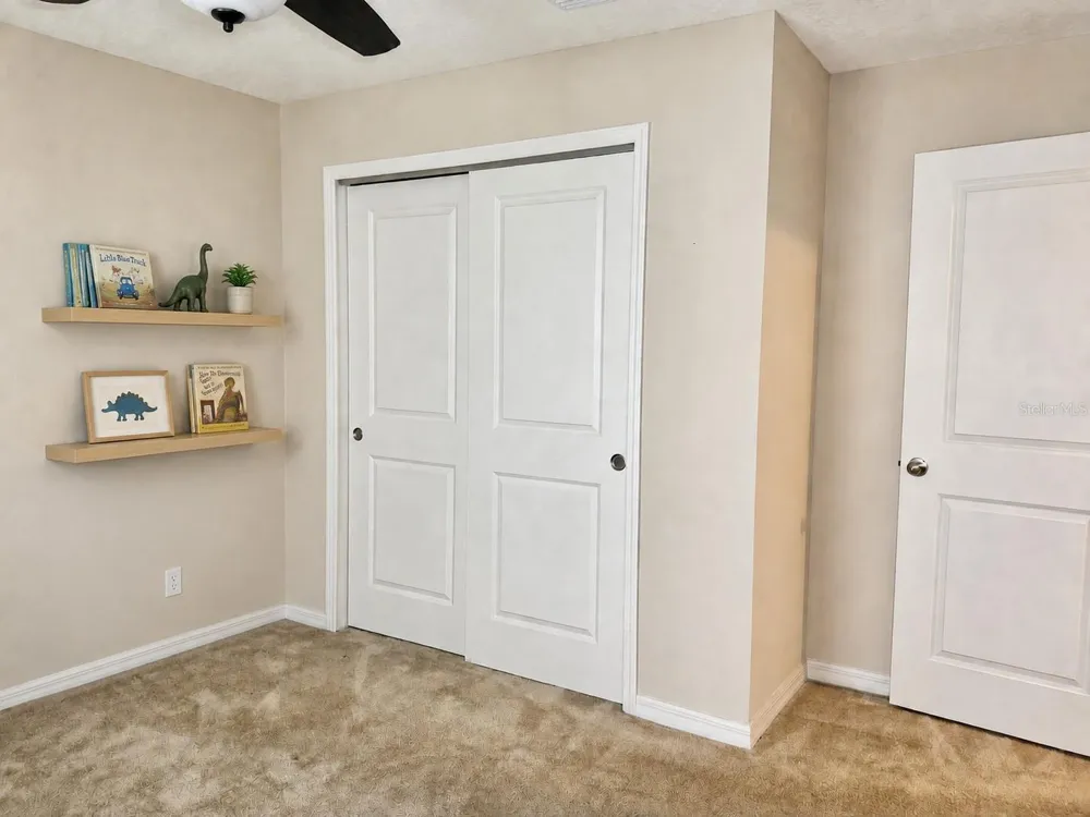 9242 FREEDOM HILL DR Seffner, FL 33584