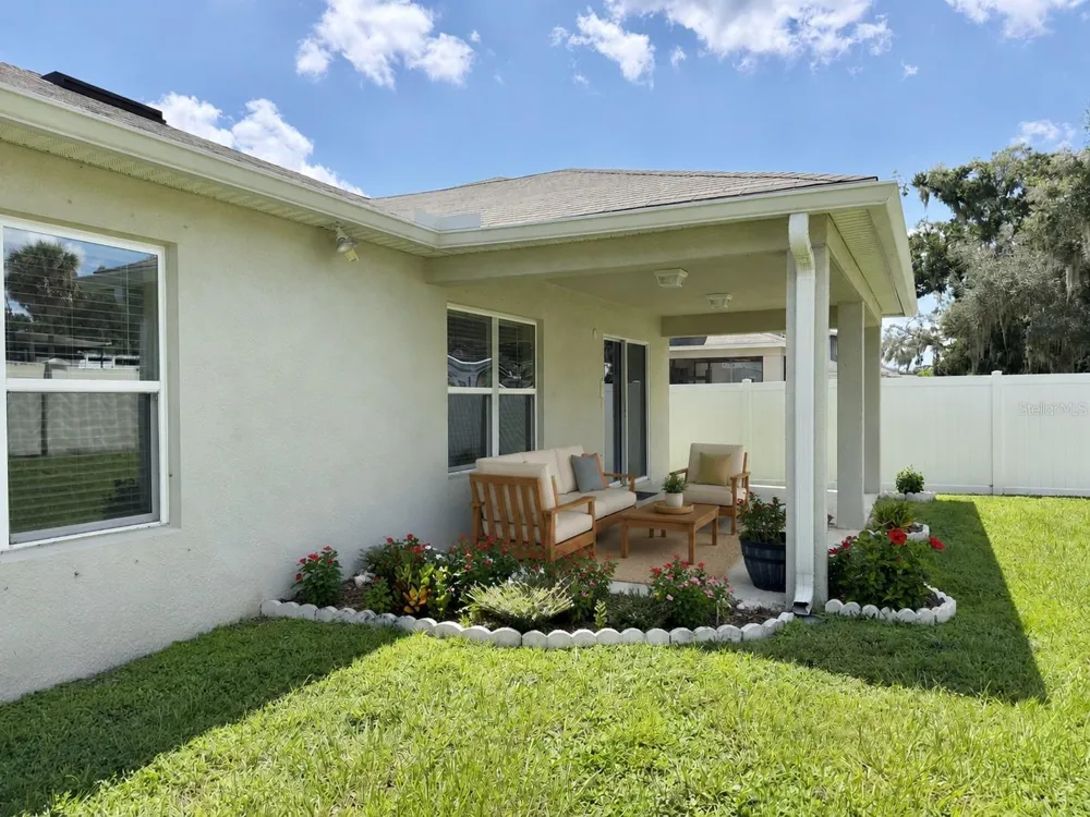 9242 FREEDOM HILL DR Seffner, FL 33584