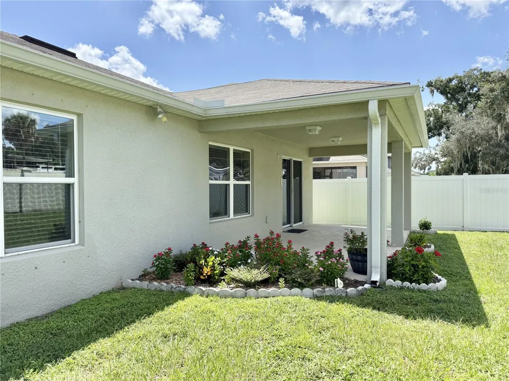 9242 FREEDOM HILL DR Seffner, FL 33584
