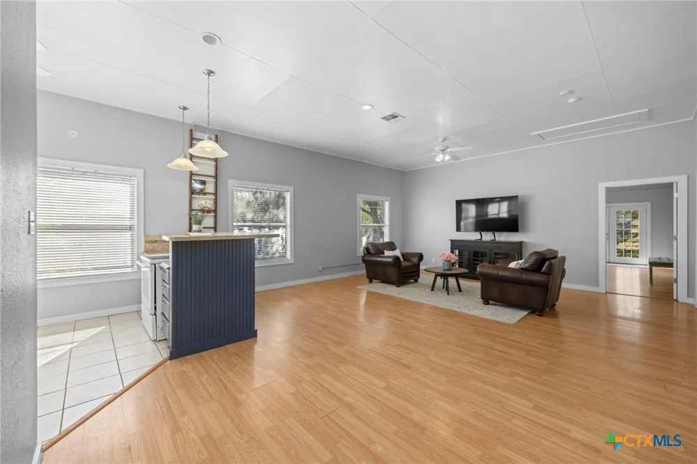 375 Branch Creek Trail Liberty Hill, TX 78642