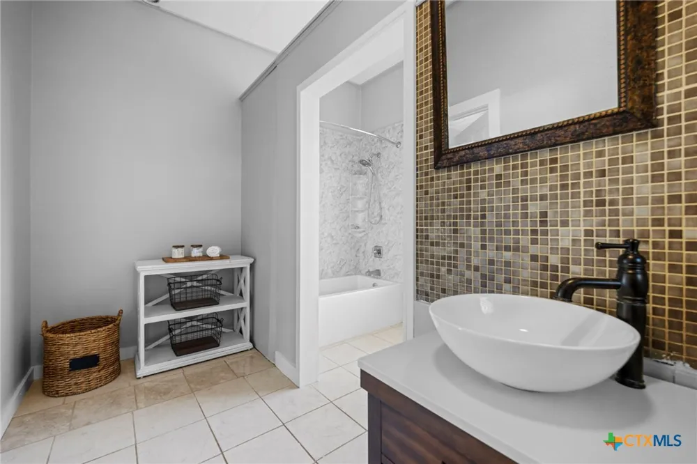 375 Branch Creek Trail Liberty Hill, TX 78642