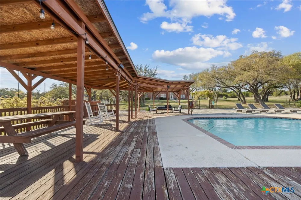 375 Branch Creek Trail Liberty Hill, TX 78642