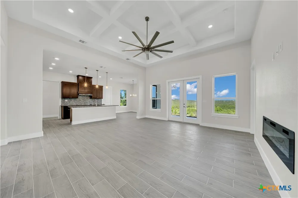 1585 Private Road 2771 Mico, TX 78056