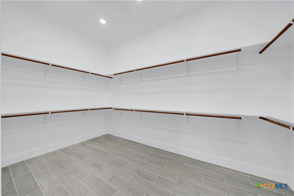 1585 Private Road 2771 Mico, TX 78056