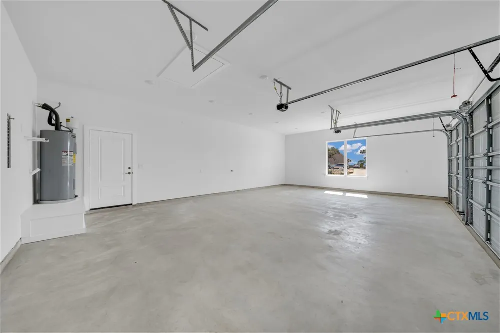 1585 Private Road 2771 Mico, TX 78056