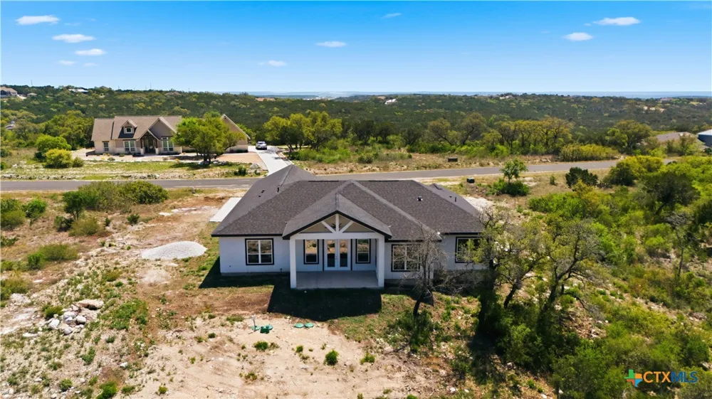 1585 Private Road 2771 Mico, TX 78056