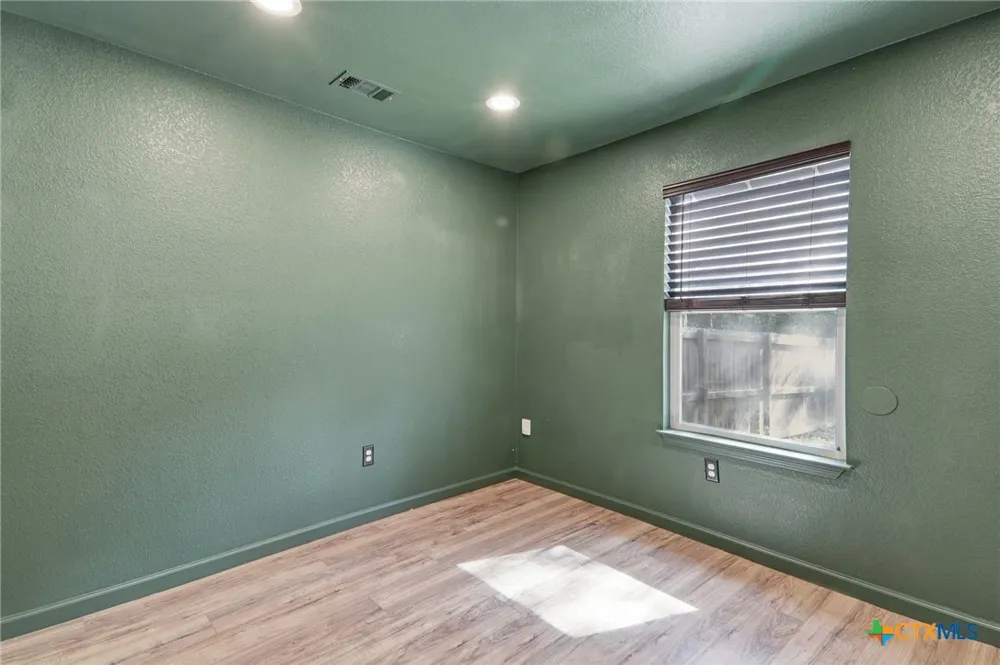 119 Kanaio Drive Bastrop, TX 78602