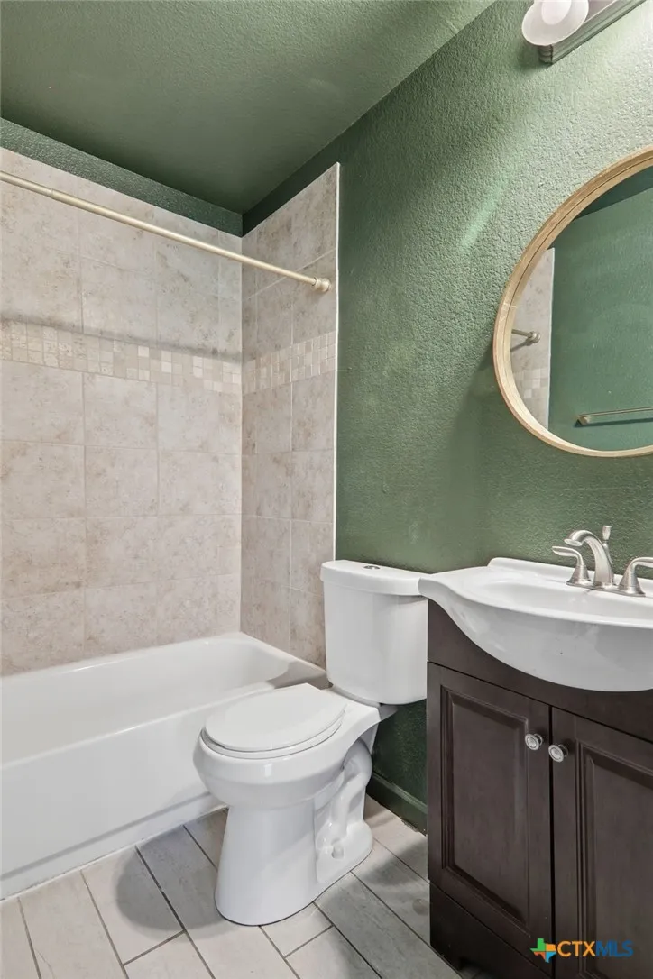119 Kanaio Drive Bastrop, TX 78602