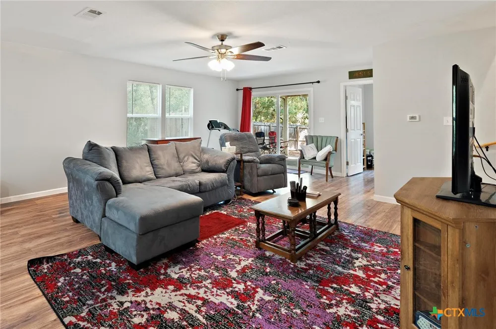 119 Kanaio Drive Bastrop, TX 78602