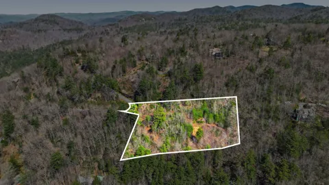 Lot 10 Cotswold Way