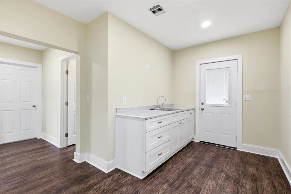 1410 Fannin Street Columbus, TX 78934