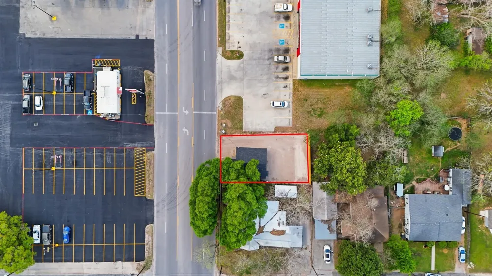 1410 Fannin Street Columbus, TX 78934