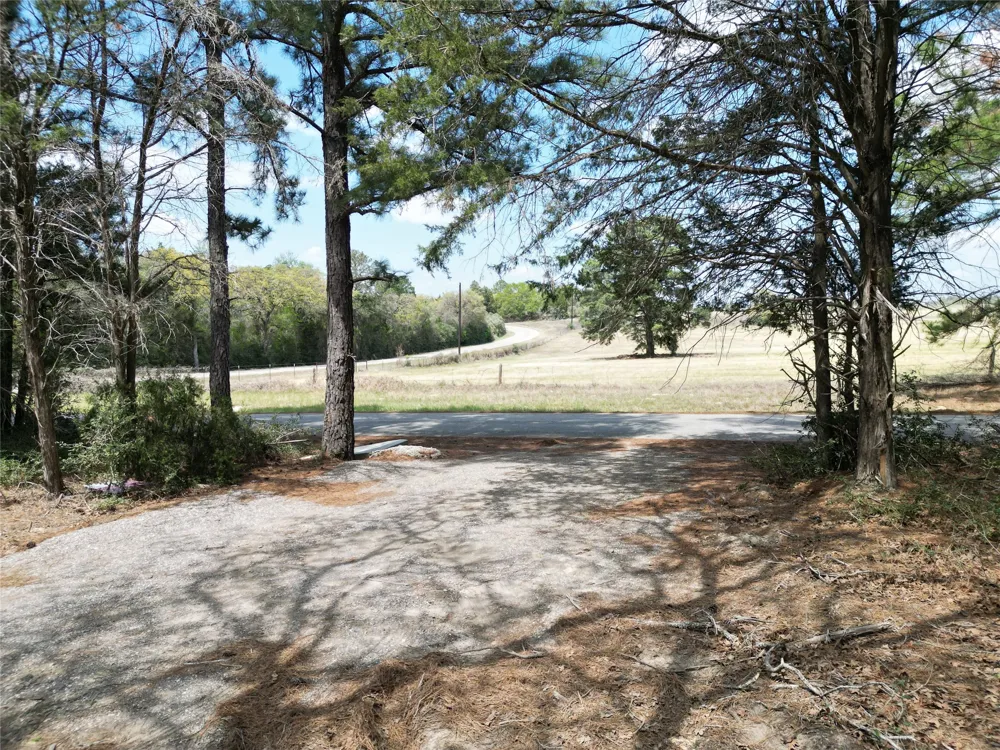 801 Marlin Street McDade, TX 78650