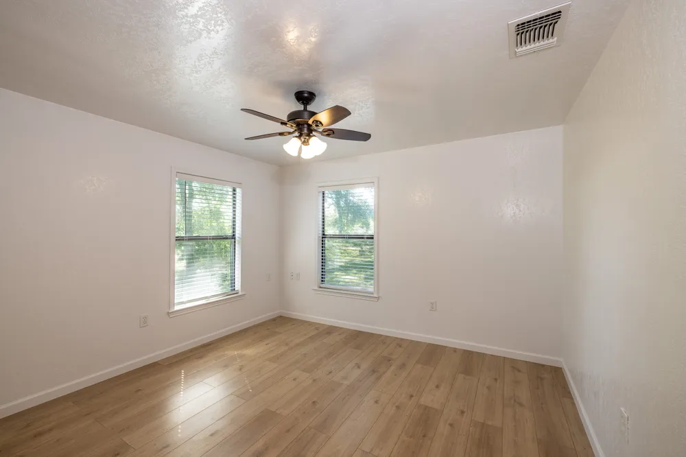 1229 State 304 Highway Gonzales, TX 78629
