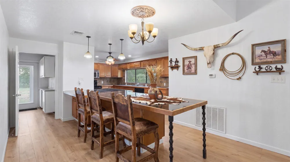 1229 State 304 Highway Gonzales, TX 78629